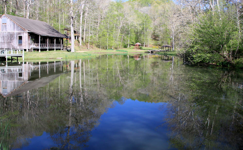 Bethany Hills photo of lake